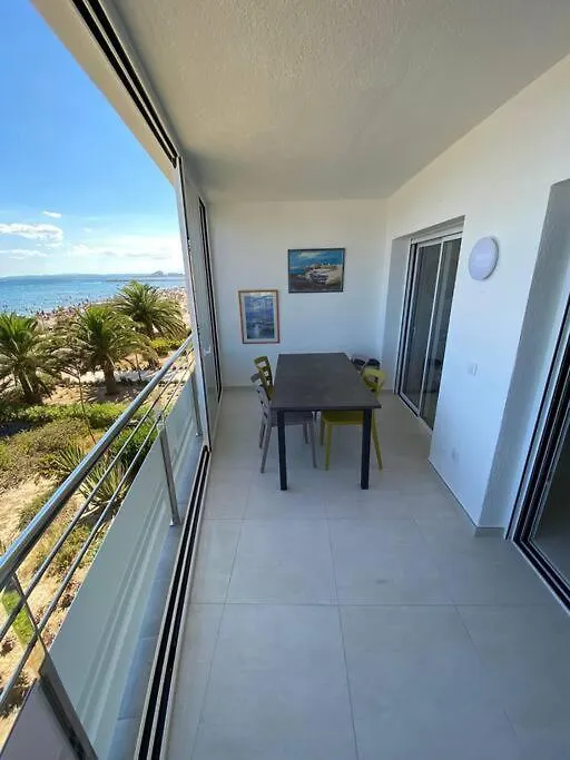 Superbe Appartement Premiere Ligne De Mer Roses 0*,  Spain
