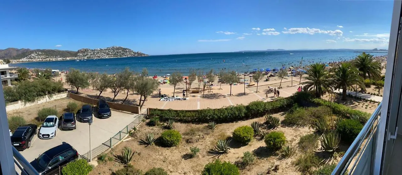 Superbe Appartement Premiere Ligne De Mer contacts