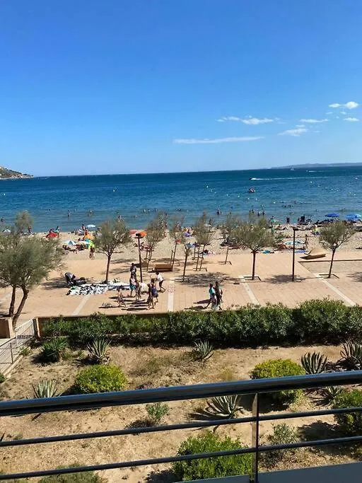 Apartment Superbe Appartement Premiere Ligne De Mer Roses Spain