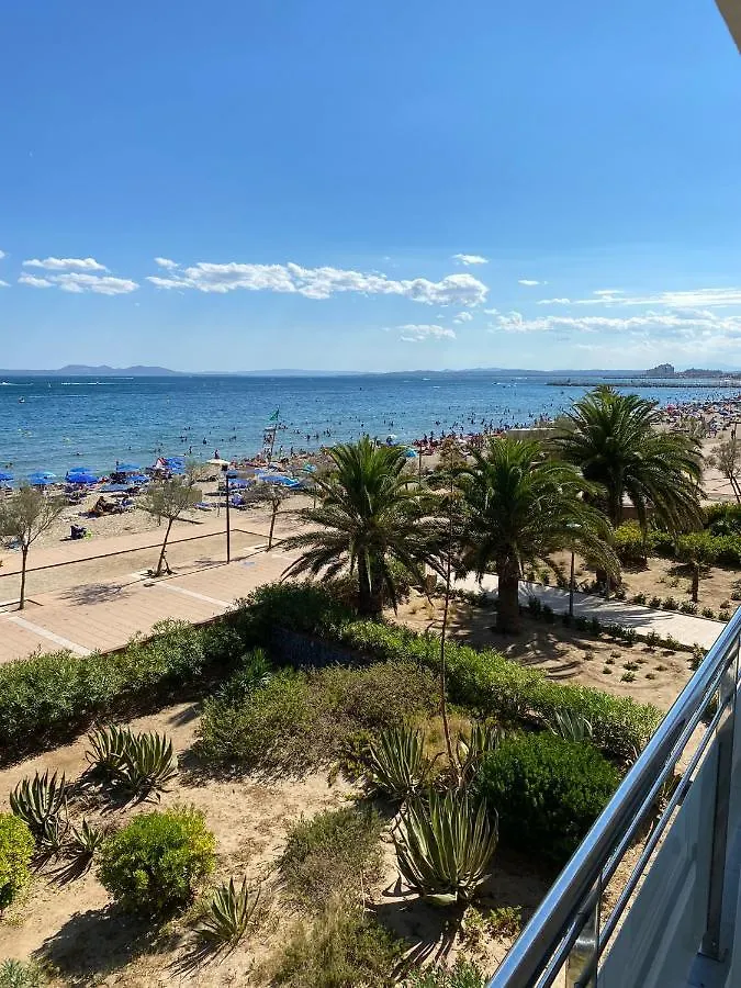 Apartment Superbe Appartement Premiere Ligne De Mer Roses